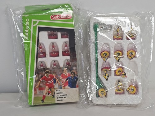 Subbuteo teams painted - 2x,