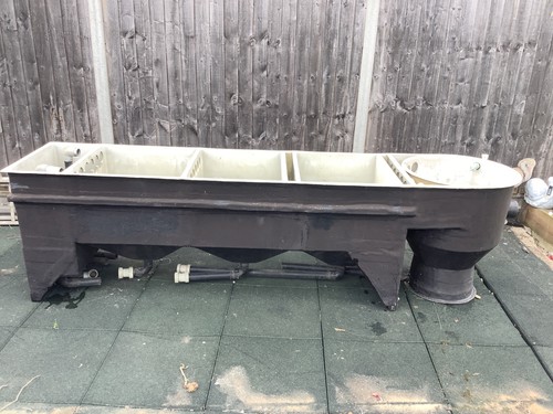 Pond filter system chamber - system,
