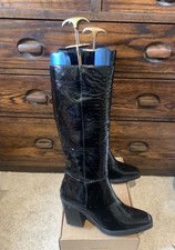 Bnwt ivy K black faux leather