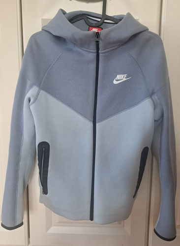 Nike tech fleece boys size - tech,