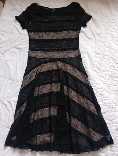 Sangria black floral lace fit - sangria,