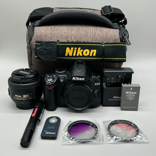 Nikon d3000 dslr camera - nikon,