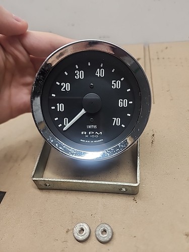 Smiths rvc1890 00ca tachometer - smiths,