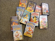 COLLECTION OF 16 VINTAGE WALT DISNEY ANIMATED VHS VIDEO CASSETTES
