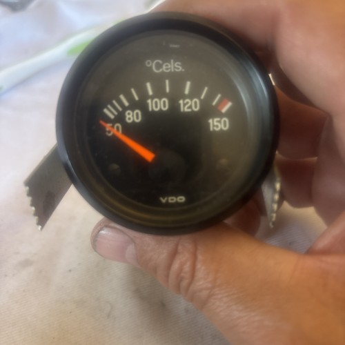 Vdo oil water temperature - water,