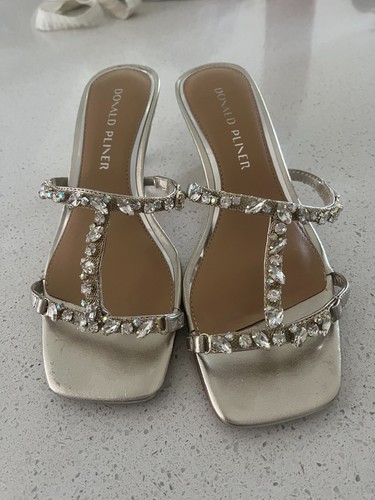 Donald pliner 7 gold - donald,