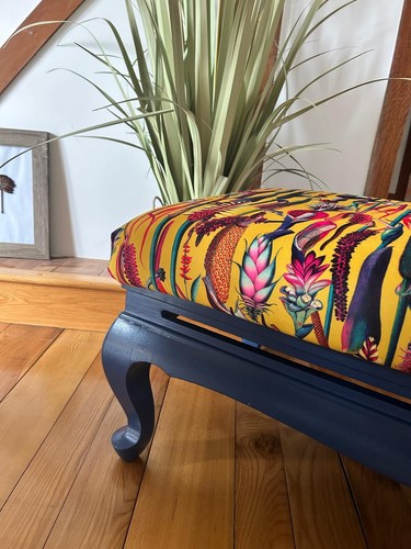 Large bright footstool - footstool, –