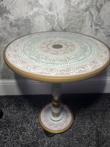 Handmade and hand painted - handmade,