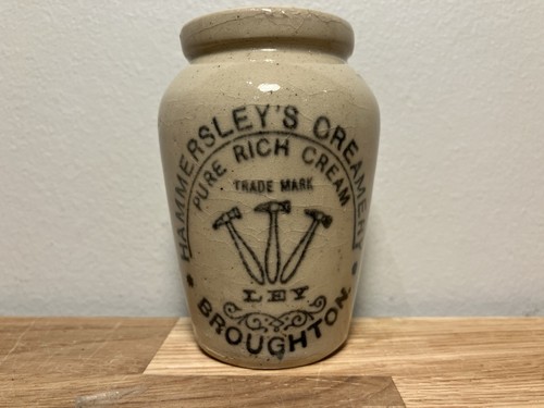Pictorial cream pot crock - pictorial,