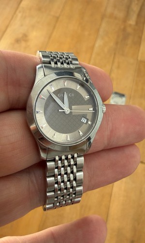 Gucci brown dial series - gucci,
