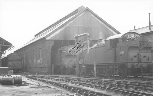 1951 rhymney train engine shed - rhymney,