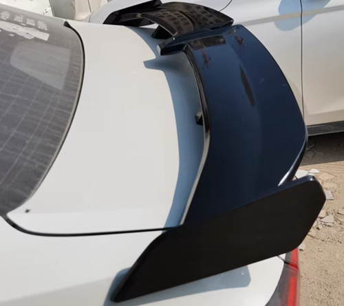 Glossy black rear - glossy,