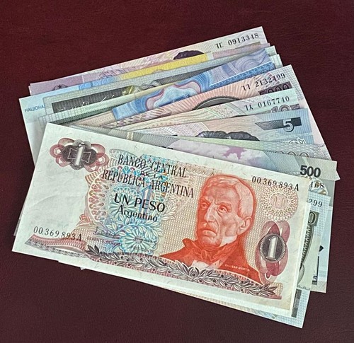Banknotes the world - banknotes,
