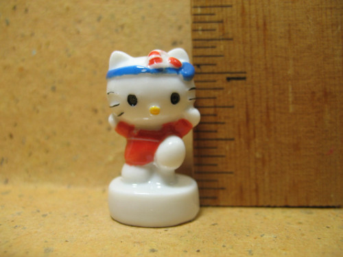 Tiny hello kitty jogger cardio - kitty,