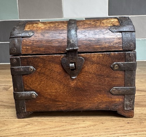 Vintage hand crafted - vintage, c.g.b