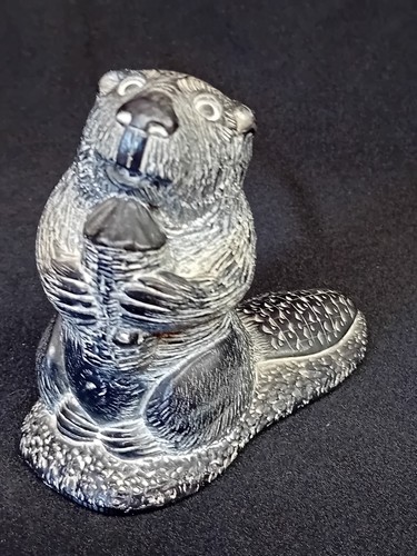 Vintage aadvark inuit hand - aadvark,