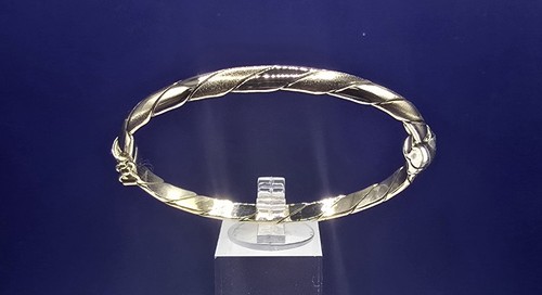 18ct gold child colour - 18ct, child's
