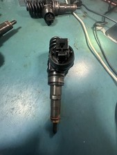 VOLKSWAGEN POLO MK4 1.4 TDI FUEL INJECTOR X1 0414720313 038130073BN 2005-2010