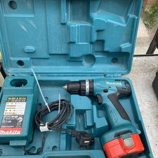 Makita 8182D Hammer Drill 14.4V Li-ion Cordless With Box A Battery And A Charger