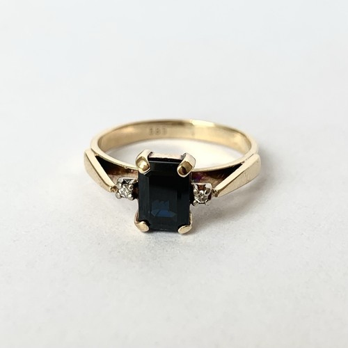 Sapphire diamond ring - sapphire,