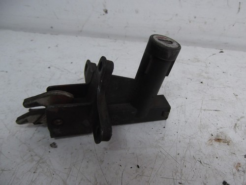 Suzuki gsx750 seat lock - gsx750,