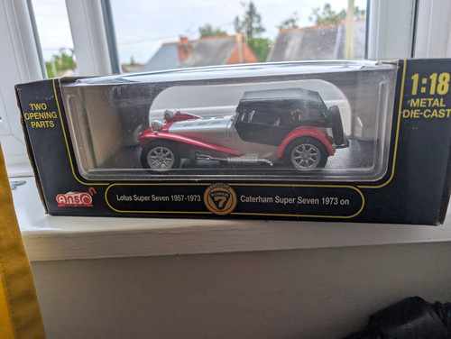 Anson diecast metal - 1:18,