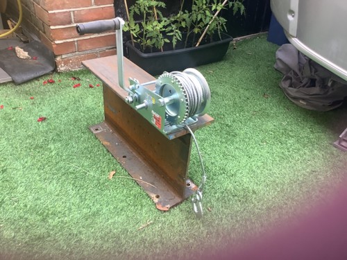 Heavy duty winch bolted - duty,