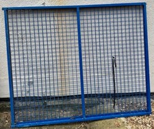Blue Mesh Heavy Duty Steel Dog Run Panels 2m (W) x 1.84m (H)