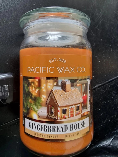 Scented candle - a,