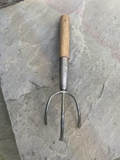 Vintage Hand Cultivator Claw