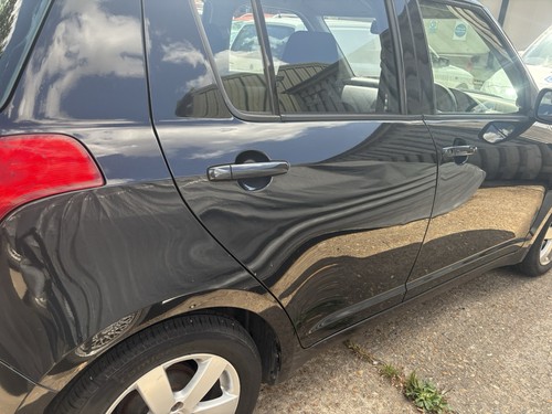 Suzuki swift vvt black - suzuki, 1.5
