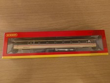 Hornby R40005 MK3 Trailer