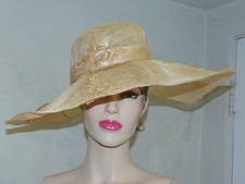 Stephen Jones " Miss Jones "