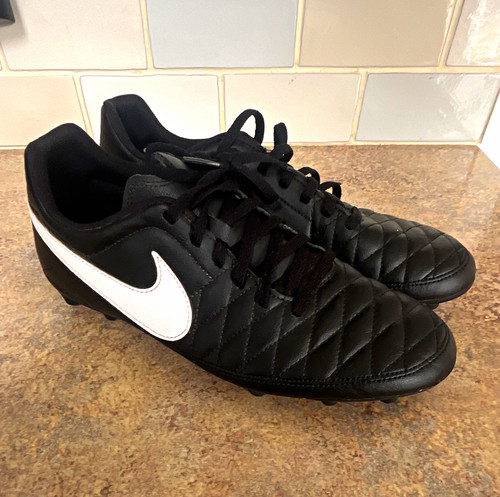 Nike tiempo football boots - football,