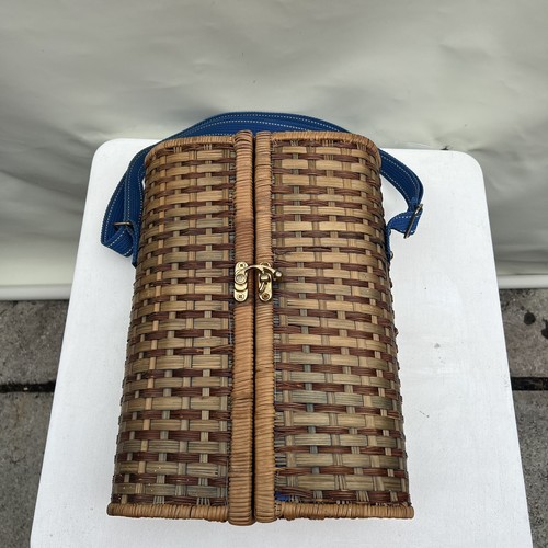 Empty wicker wine - wicker, tote
