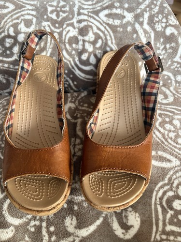 Woman crocs leigh wedge - woman’s,