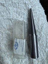 Grobet Tapered Spindle Right