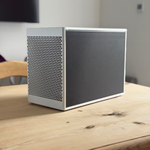 Ncase sff mini itx - m3, custom