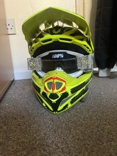 Troy Lee Design SE4 Helmet