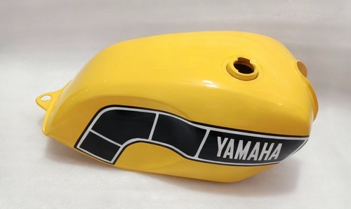 Yamaha rd350lc yellow - yellow, painted