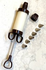 VINTAGE PROBUS CAKE ICING SET 6 METAL NOZZLES PLASTIC SYRINGE PERFECT PROB 1970s