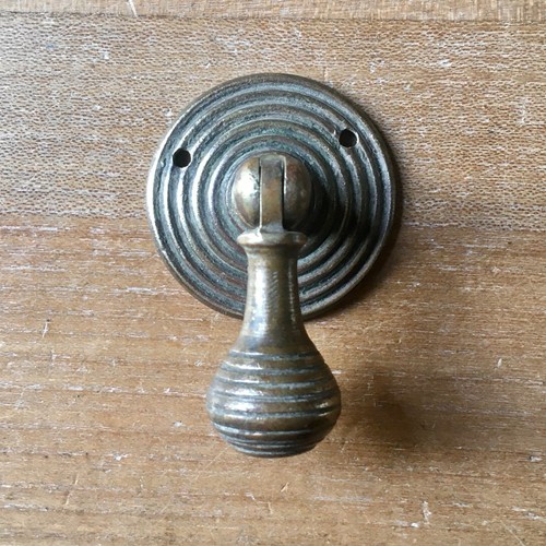 Beehive drop handle pull - handle,