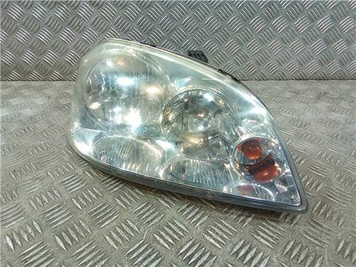 Right headlight left hand - right,