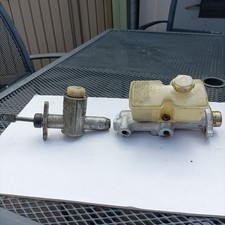 CLASSIC MGB GT BRAKE AND CLUTCH MASTER CYLINDERS