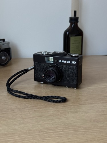 Mint rollei led film camera - mint,