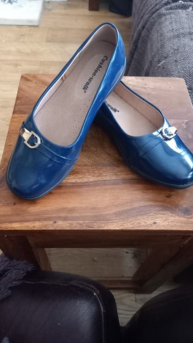 Ladies cushion walk blue eee - cushion,
