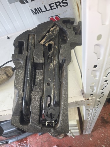 Vauxhall corsa mk3 jack - d, tool