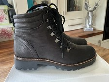 CELTIC & CO LADIES BLACK ANKLE  HIKER BOOTS - 8 - BOXED - BNWT