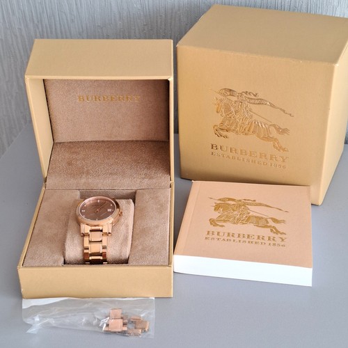 Burberry lady watch model - watch,
