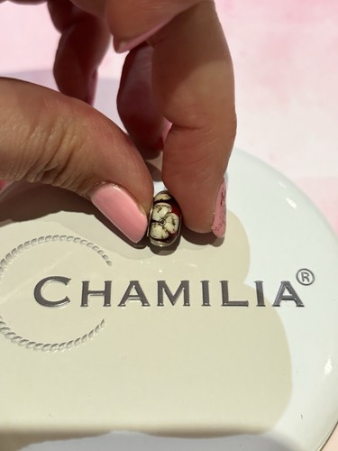 Genuine chamilia 925 - genuine,